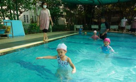 กิจกรรมว่ายน้ำ บ้านเด็กเล็ก (๑,๓ ต.ค. ๖๕) Image 2