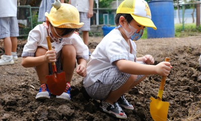 อนุบาล 2 เตรียมดินแปลงนา (4-5 ก.ค.66) FLEXI_IMAGE 1