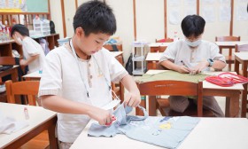 ป.3 บูรณาการ &quot;DIY กระเป๋าผ้า&quot; จากเสื้อไม่ใช้แล้ว (28 ต.ค.256 ... Image 6