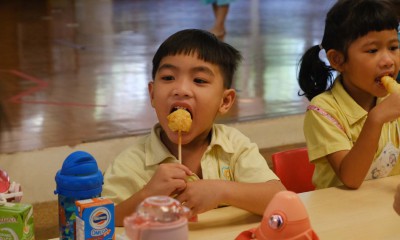 อนุบาล 2 &quot;ทำข้าวจี่&quot; กิจกรรมประกอบอาหารคลายหนาว (ศ. 20 ธ.ค.6 ... FLEXI_IMAGE 1