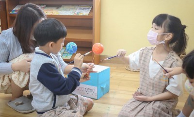 ป.2 ชิ้นงานความสัมพันธ์ของโลก ดวงอาทิตย์และดวงจันทร์ 13-14 ... Image 1