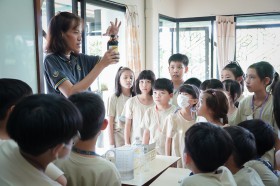 ป.๔ บูรณาการ ทดลองอาหารของพืช (๒๘ พ.ค.๖๘) Image 3