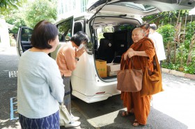 ภาพกิจกรรมธรรมบรรยาย &quot;ใจสงบ จิตสว่าง&quot; (ศ. ๖ มิ.ย.๖๘) FLEXI_IMAGE 2