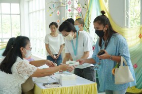 ภาพกิจกรรมธรรมบรรยาย &quot;ใจสงบ จิตสว่าง&quot; (ศ. ๖ มิ.ย.๖๘) FLEXI_IMAGE 3