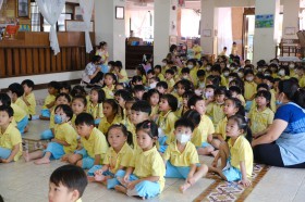 นิทานวันจันทร์ เรื่องหนูน้อยหมวกแดง (จ. ๑๖ มิ.ย.๖๘) Image 2