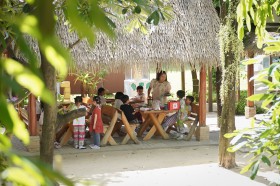 ป.1 กิจกรรม Picnic &quot;อาหารดีมีประโยชน์&quot; (17 มิ.ย.68) Image 1