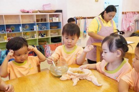 กิจกรรมเกษตร บ้านเด็กเล็ก (แช่และห่อเมล็ดข้าว) ๑๖-๑๘ มิ.ย. ๖ ... Image 8