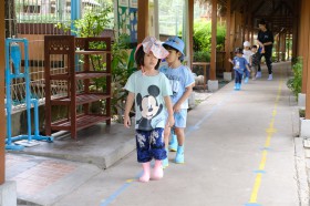 อนุบาล ๑ ย่ำดินเตรียมแปลงนา (อ. ๒๔ มิ.ย.๖๘) Image 1