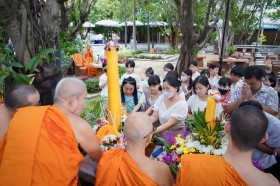 ถวายเทียนพรรษา ณ วัดแทนวันดีเจริญสุข (๘ ก.ค.๖๘) Image 6