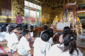 ถวายเทียนพรรษา ณ วัดกำแพง (๙ ก.ค.๖๘) Image 1