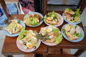ป.๕ กิจกรรม &quot;สร้างสรรค์เมนูอาหารและจัดโต๊ะอาหาร&quot; (๑๗ ก.ค.๖๘) Image 7