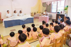 นิทานหุ่นเชือก เรื่อง เข้าพรรษา (บ้านเด็กเล็ก) - ศ. ๑๘ ก.ค.  ... Image 7