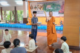 ป.๓ แสดงตนเป็นพุทธมามกะ ณ วัดทองเนียม (๑๖ ก.ค.๖๘) Image 4
