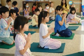 ป.๑ กิจกรรมจำลองการถวายตนเป็นพุทธมามกะ (๗ ต.ค.๖๘) Image 2