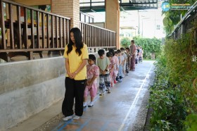 ป.๑ กิจกรรมจำลองการถวายตนเป็นพุทธมามกะ (๗ ต.ค.๖๘) Image 5