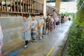 ป.๑ กิจกรรมจำลองการถวายตนเป็นพุทธมามกะ (๗ ต.ค.๖๘) Image 6