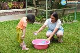 กิจกรรมเล่นสนุกกับน้ำ (บ้านเด็กเล็ก) - ศ. ๑๐ ต.ค. ๖๘ Image 6