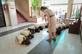 ป.๒ กิจกรรมฐาน เรียนรู้มารยาทไทยและมารยาทชาวพุทธ (๑๖ ตุลาคม ... Image 2