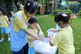 อนุบาล ๓ ซักผ้า ตากผ้า (พฤ. ๒ ต.ค.๖๘) Image 3