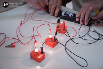 ป.๖ เรียนรู้การต่อวงจรไฟฟ้า (๓๐ ต.ค.๖๘) Image 1