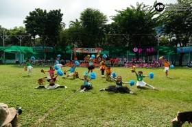 การแสดงประกอบเพลง สังคมแห่งการเรียนรู้อย่างมีความสุข (14 ... Image 7