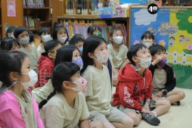 ป.๑ แสดงละครเรื่อง "หน้าที่ของดวงอาทิตย์" (๑๔ ม.ค.๖๙) Image 4