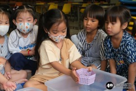 อนุบาล ๑ ปลูกผักสวนครัว (๑๔, ๒๐ ม.ค.๖๙) Image 2