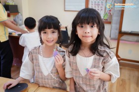 ป.๑ ทำชิ้นงานปั้นเมล็ด (๒๕ พ.ค.๖๙) Image 2