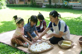 อนุบาล 2 ฐานกิจกรรมศิลปะดอกลีลาวดี (28 พ.ค.69) Image 5