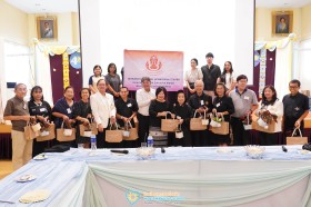 คณะศึกษาดูงาน สมาคมครุศาสตร์ จุฬา (ศ. ๓ ก.ค. ๖๙) Image 1