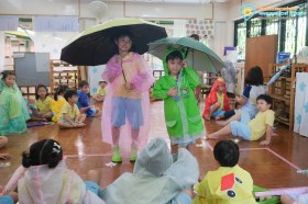 อนุบาล ๓ เดินแฟชั่นเครื่องแต่งกายหน้าฝน (๑-๒ ก.ค.๖๙) Image 5