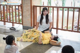 คุณครู ป.๒ แสดงบทบาทหน้าที่ในครอบครัวและโรงเรียน (๒๑ ก.ย.๖๙) Image 2