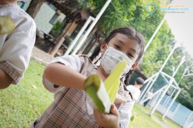 ป.๑ กิจกรรมฐาน "ของเล่นจากวัสดุธรรมชาติ" (๕ ต.ค.๖๙) Image 7