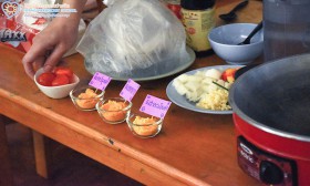 กิจกรรมประกอบอาหารในโครงการไข่ตัวน้อยของนักเรียนอนุบาล 3/1 Image 2