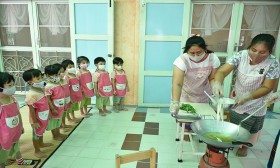 กิจกรรมประกอบอาหาร บ้านเด็กเล็ก (5 มี.ค. 64) Image 6