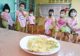 กิจกรรมประกอบอาหารบ้านเด็กเล็ก -ไข่เจียวต้นอ่อนทานตะวัน 25 ก ... Image 7